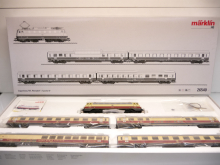 Märklin 26540 H0 TEE Rheinpfeil Elektrolok BR 112 mit 4 TEE-Wagen der DB mfx DIGITAL + SOUND