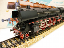 Märklin 3048 .2 H0 Dampflok BR 01 097 der DB Epoche III analog TOP mit OVP