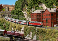 Märklin H0 43775 Reisezugwagen Apmz 125.3 Ep. V mit Innenbeleuchtung