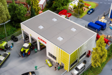 Faller 130121 H0 Landmaschinenwerkstatt Claas 252 x 152 x 85 mm Ep. VI