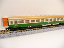 Arnold 3205 N Halberstädter Personenwagen der DR 2. KL 51 50 21-53 157-7 grün / beige  TOP in OVP