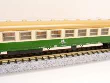 Arnold 3205 N Halberstädter Personenwagen der DR 2. KL 51 50 21-53 157-7 grün / beige  TOP in OVP