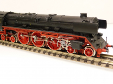 Arnold 2215 N Dampflok BR 05 003 DB Ep III  fährt seidenweich