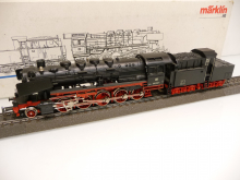 Märklin 3084 H0 Dampflok BR 050 082-7 DB mit Kabinentender  3L~ DC analog