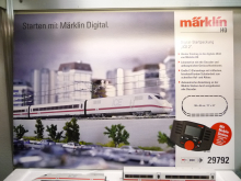 Märklin 29792 H0 Digital-Startpackung ICE 2 mit Speisewagen ohne Schienen Epoche V DCC mit Sound mfx Digital