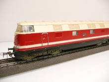 Gützold H0 Diesellokomotive BR 118 117-1 der DR rot/weiß Epoche IV - 2L= DC