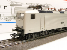 Märklin 3444 H0 Elektrolok BR 243 der DR silber MHI Sondermodell TOP in OVP