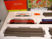 Roco 41152 H0 Startset mit Diesellok BR 215 + 3 Waggons und Schienenset A+B TOP in OVP