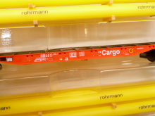 Minitrix 15218 N Rungenwagen-Set beladen mit Gasröhren rot DB Cargo Epoche V in OVP