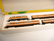 Minitrix 51 1027 20 N S-Bahn-Zug 4-teilig mit BR 111 118-6 der DB grau/orange - TOP in OVP