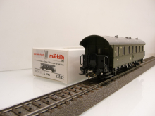 Märklin 43132 H0 Donnerbüchse Bi 2. Klasse der DB grün Epoche III mit LED - TOP in OVP