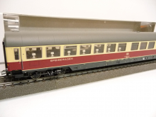 Märklin 43872 H0 Schnellzug-Speisewagen Bauart WRmh 132 rot/beige der DB Epoche IV TOP in OVP