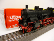 Fleischmann 4114 K H0 Dampflokomotive BR 13 der DB schwarz mit DSS TOP in OVP