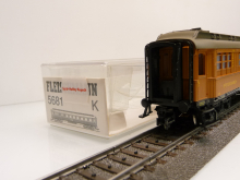 Fleischmann 5681K Schnellzug-Speisewagen WR4ü Teakholz der DB 798 Ep III braun mit Licht 2L= DC