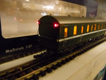 Liliput L334035 H0 Personenwagen 3. KL. Ctr-21 m Traglastabteil DB + Innenbel + Schlußl 2L=