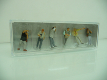 Preiser H0 1:87 10545 Eisenbahnfans in Farbversion B