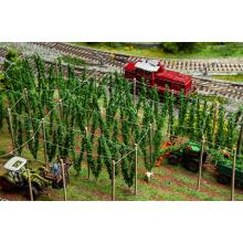 181280 Hop field with poles - Faller H0